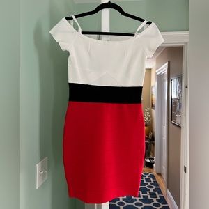 Bebe Bodycon Color Blocked Midi Dress Size Small - Never worn, tags on